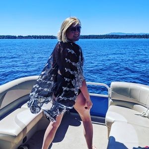 Meet your Posher, Caitlyn